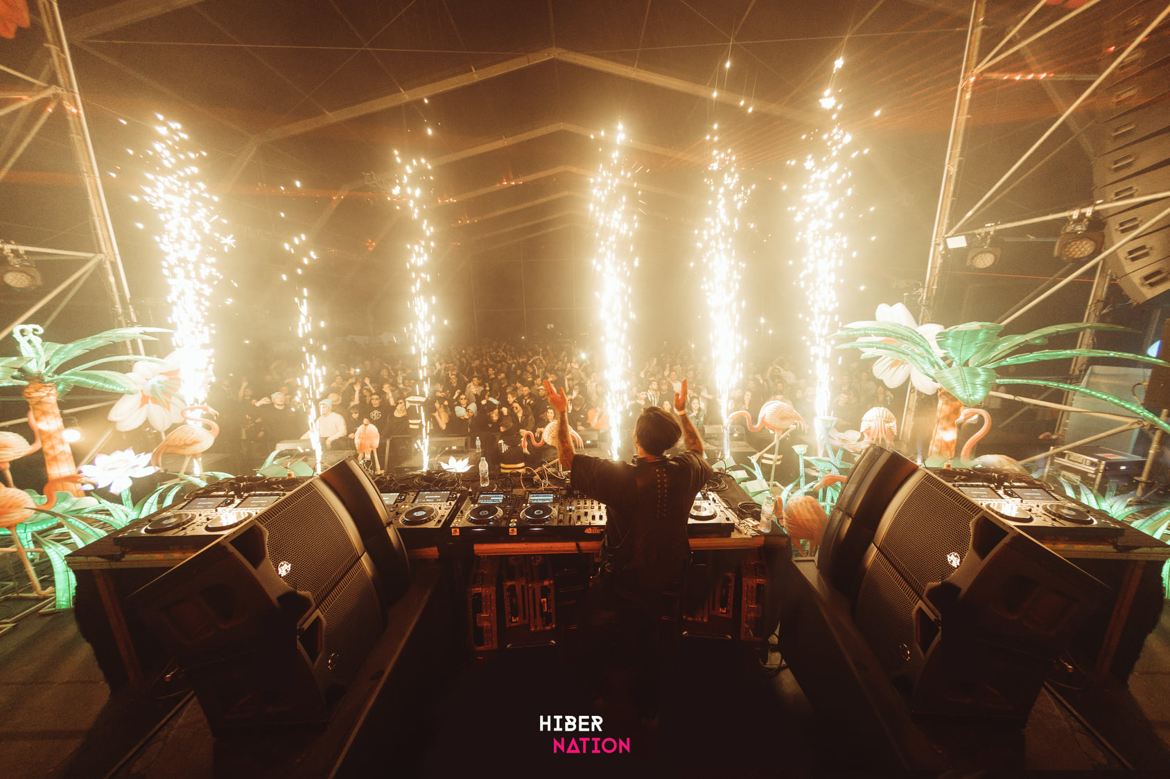 MAIN STAGE 2