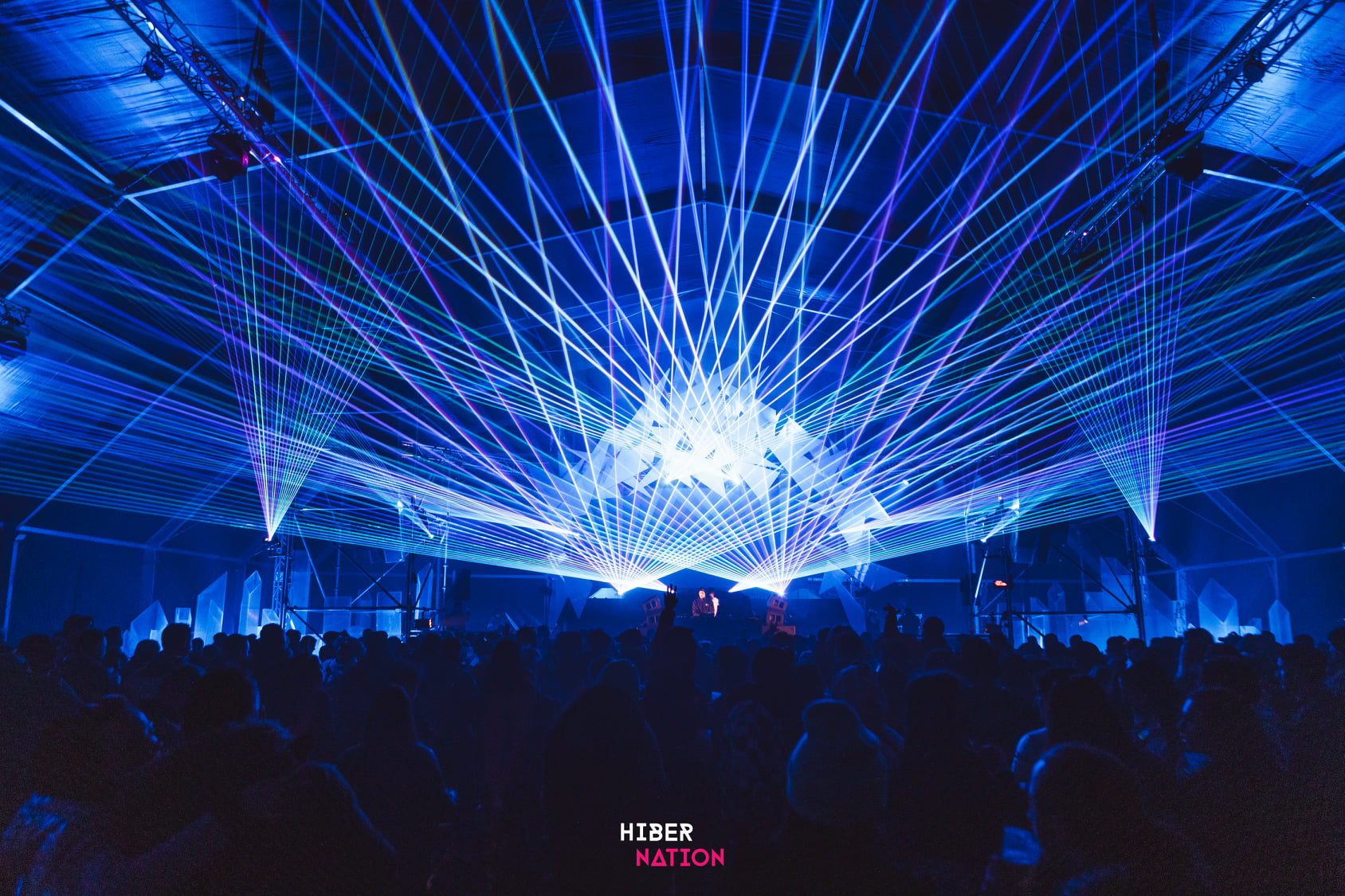 MAIN STAGE